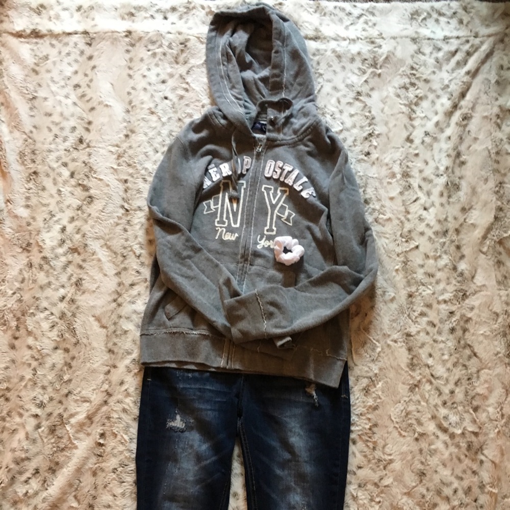 Gray zip up light weight jacket